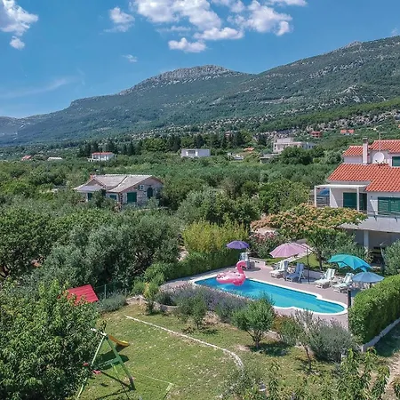 Apartamento Four-bedroom Kastel Luksic With Sea View 06