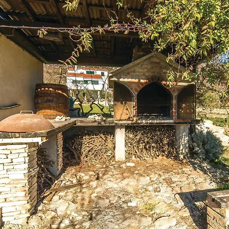 Four-bedroom Kastel Luksic With Sea View 06