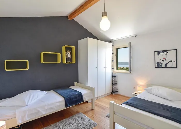 Lejlighed Four-bedroom Kastel Luksic With Sea View 06 *